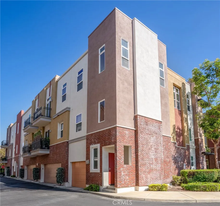 630 W 1st Street, Claremont, California 91711 home-pic-26